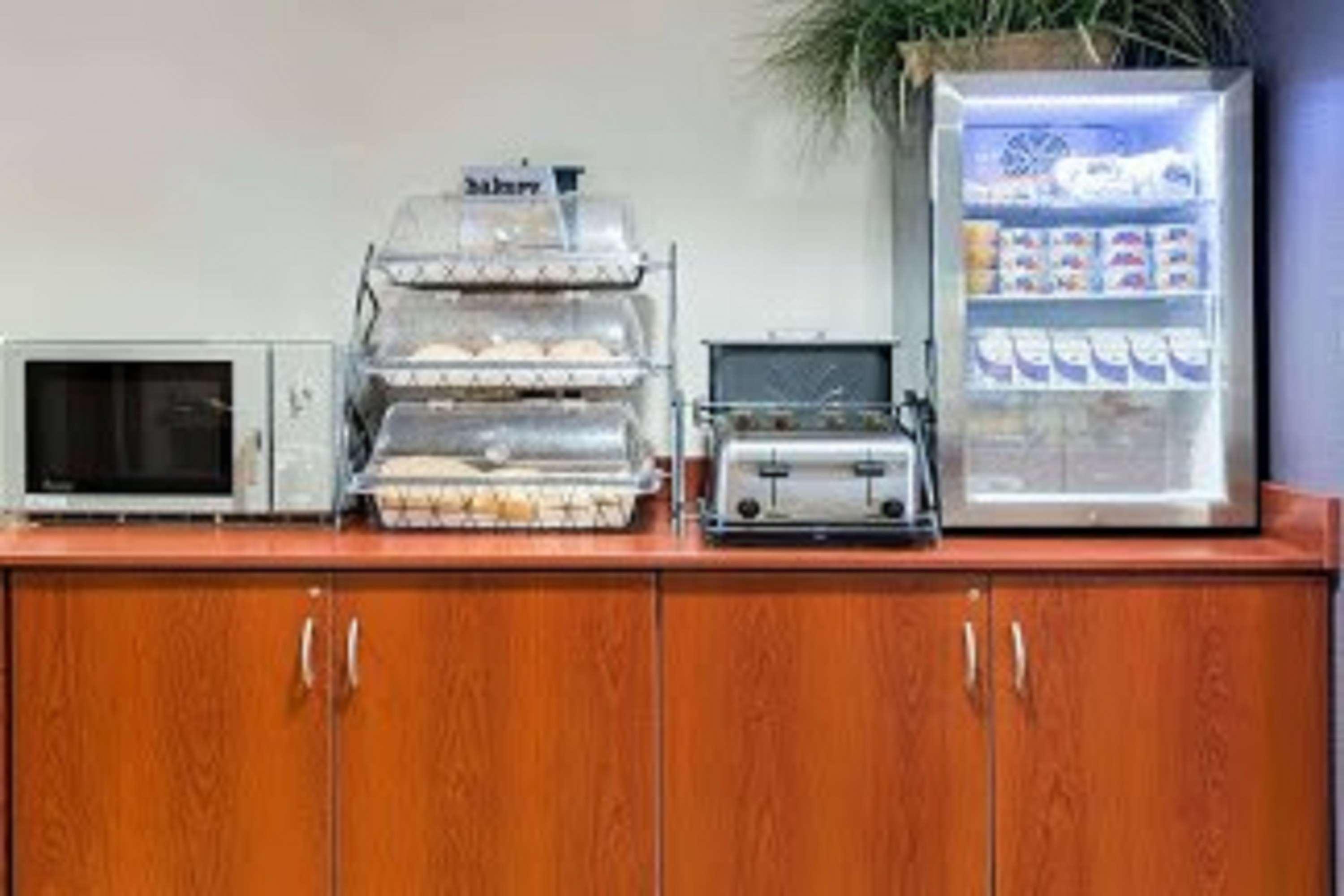 فندق Sonesta Essential مورغانتاون، فيرجينيا الغربية المظهر الخارجي الصورة
